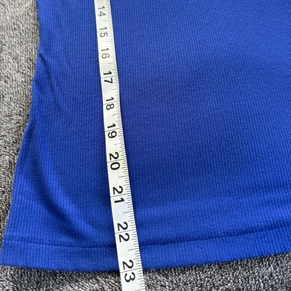 Express Ribbed High Neck Cutout
Tank - Picture 3 of 5